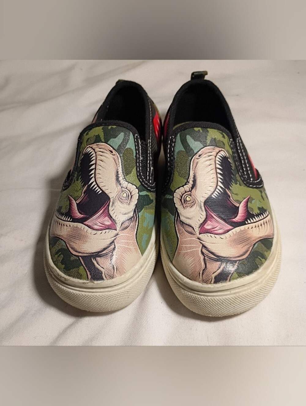 Jurassic World Toddler Boys Camo T-Rex Slip On Sneakers Size 8 Target